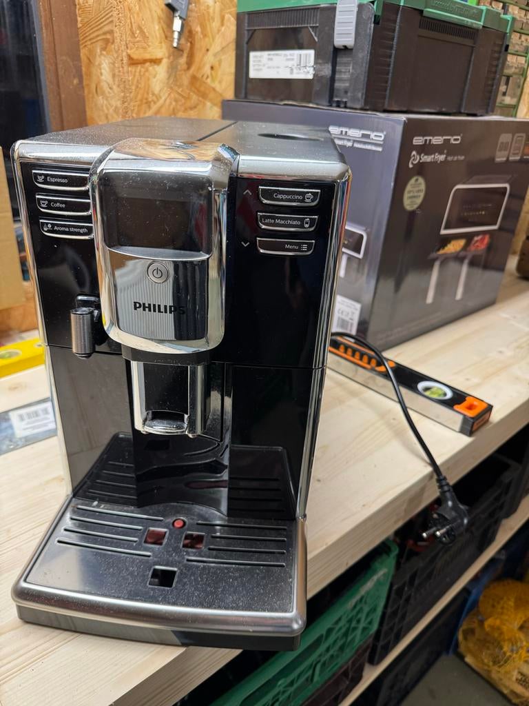 Philips Espresso Machine - Zo goed als nieuw!, Witgoed en Apparatuur, Koffiezetapparaten, Ophalen, Afneembaar waterreservoir, Espresso apparaat