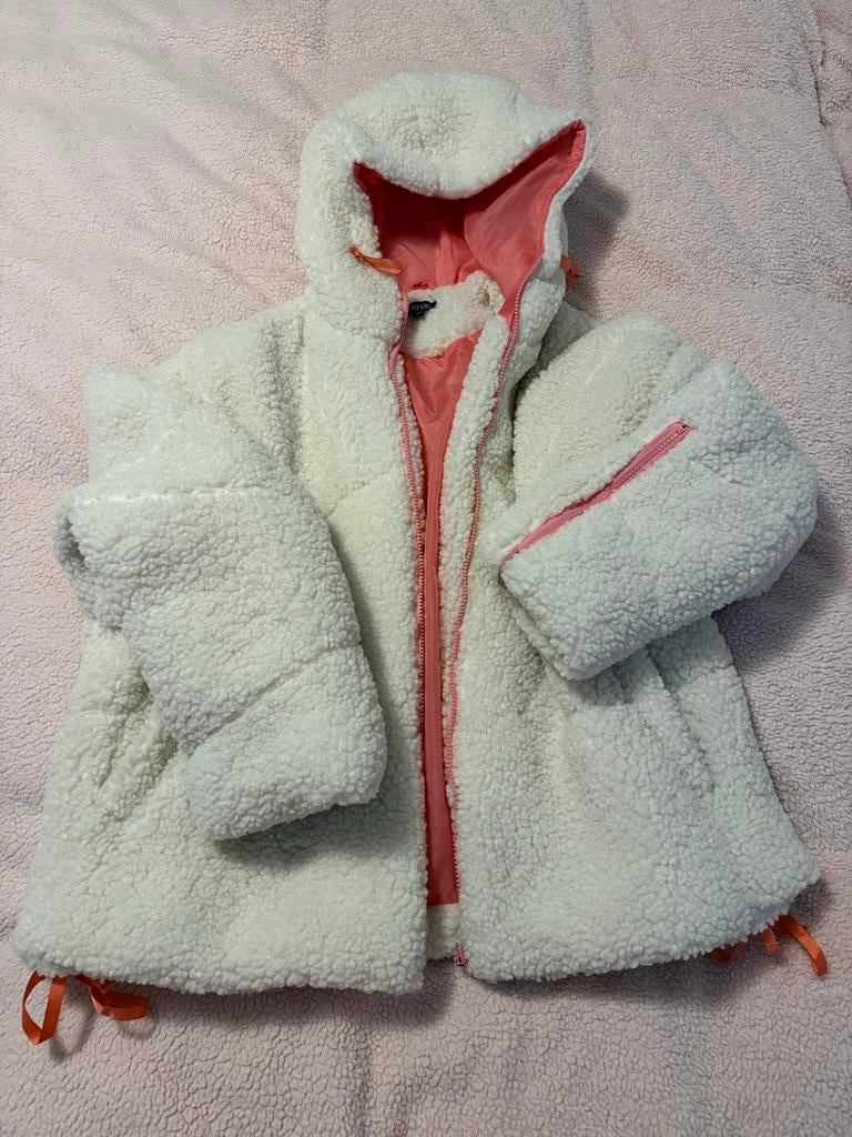 Boohoo Teddy Jas wit met roze - Maat 44, Ophalen of Verzenden, Zo goed als nieuw, Maat 42/44 (L), Wit