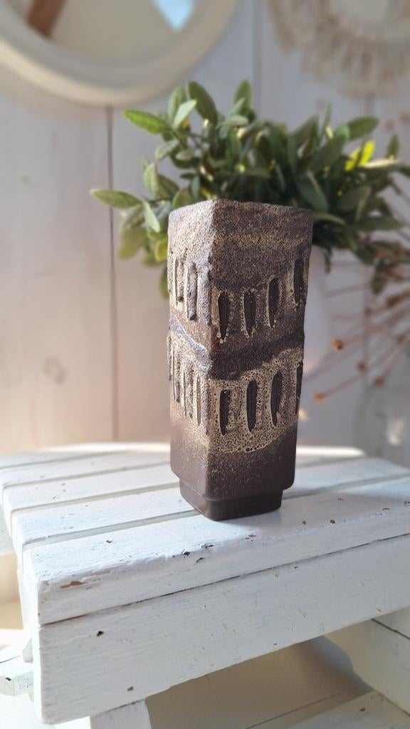 Vintage blokvaasje, vaasje, voormalige DDR, lava vaas, Gebruikt, Vintage, Ophalen of Verzenden, Nvt