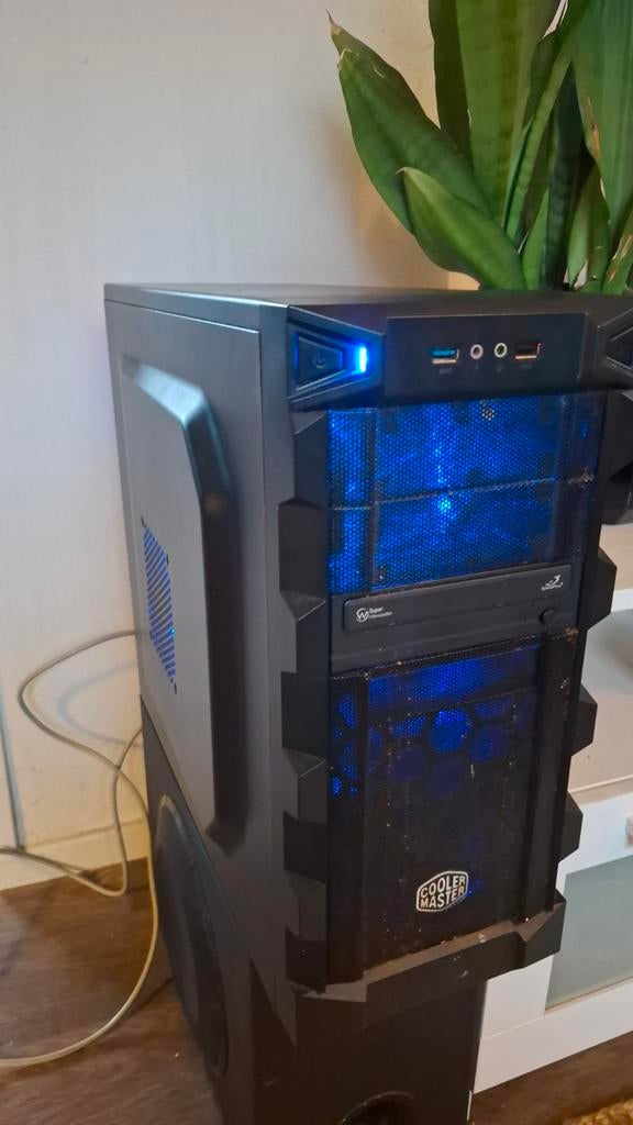 Game PC i5 | XFX RX 580 | 16gb Ram | 1tb SSD, Computers en Software, Ophalen, Gebruikt, Zelfgebouwde PC, Gaming