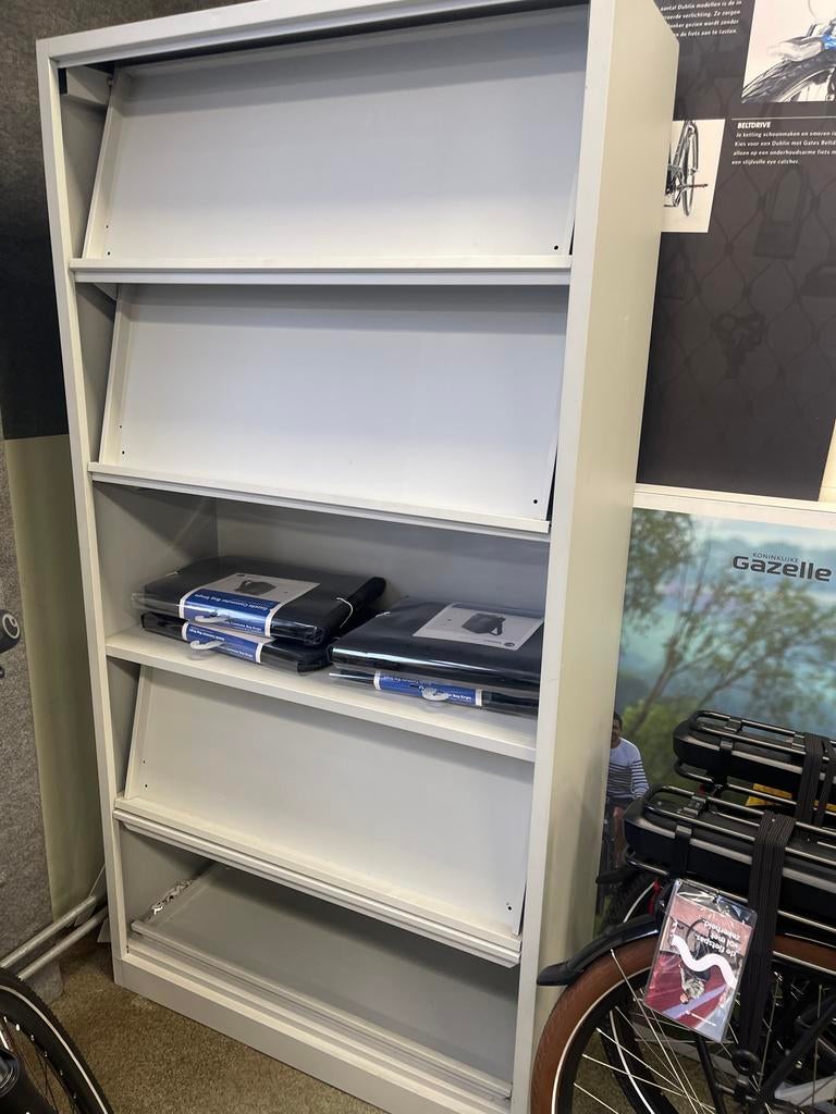 Stalen archiefkast / kantoorkast, Ophalen, Gebruikt, Info@onbekend.nl, Meerdere deuren