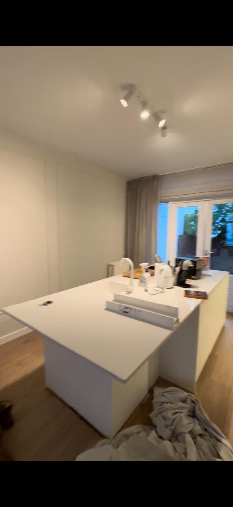 Wit aanrechtblad steen, Huis en Inrichting, Keuken | Keukenelementen, Ophalen, Gebruikt, 100 tot 150 cm, 200 cm of meer