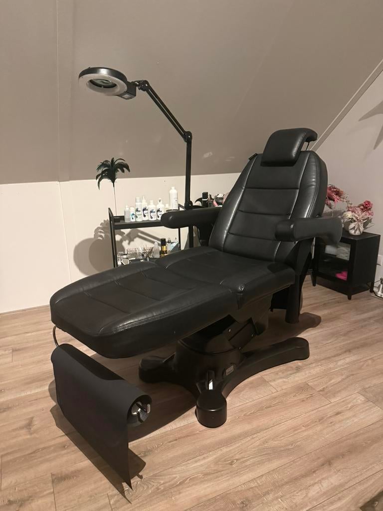 Salon inrichting/ behandelstoel/ tattoo stoel/pedicure zwart, Sport en Fitness, Massageproducten, Ophalen, Zo goed als nieuw, Massagestoel of Kussen
