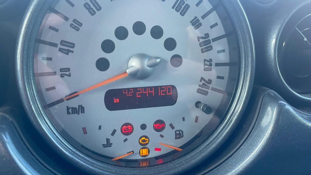 Mini Mini 1.6 Cooper Pepper, Voorwielaandrijving, 15 km/l, Gebruikt, 4 cilinders