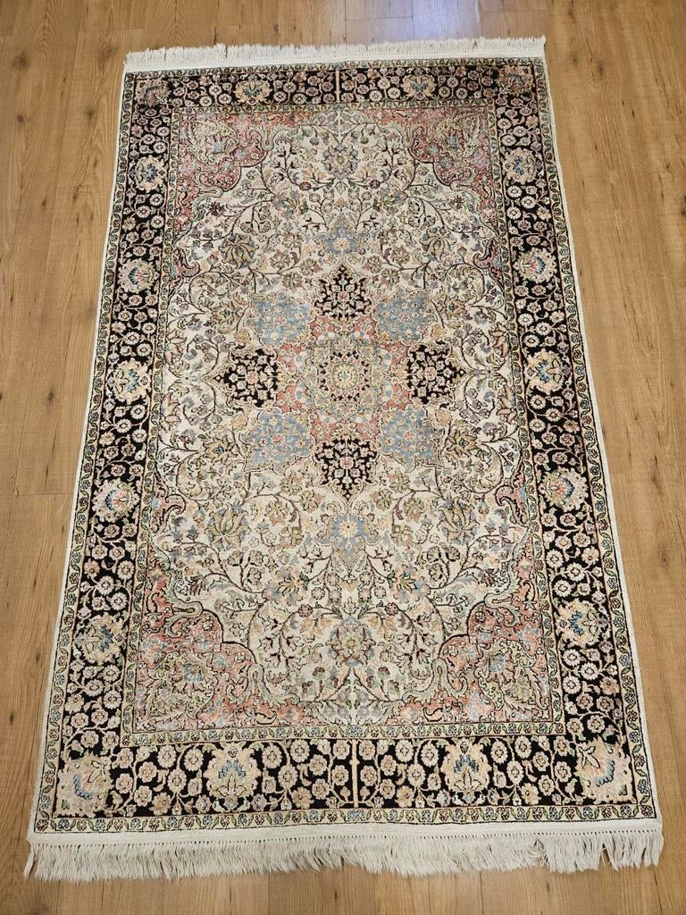 Vintage handgeknoopt perzisch tapijt kashmir zijde 201x118, Info@SlatsAntiek.nl, 100 tot 150 cm, Perzisch, 200 cm of meer