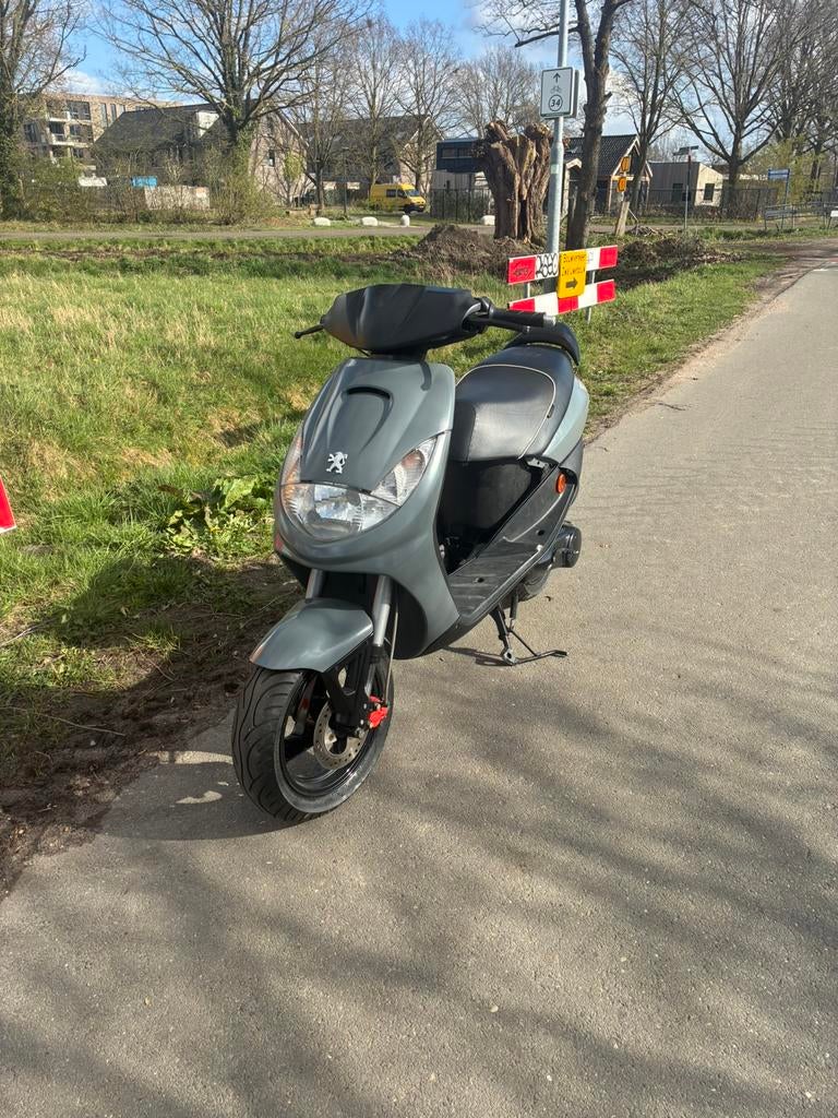 Peugot vivacity 2t gereviseerd, Ophalen, Zo goed als nieuw, Tweetakt, Vivacity