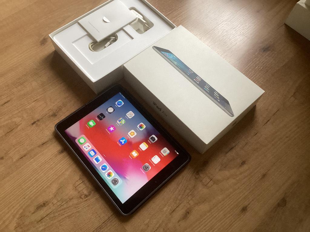 Apple IPad Air, Computers en Software, Apple iPads, 9 inch, Gebruikt, Apple iPad, Ophalen of Verzenden