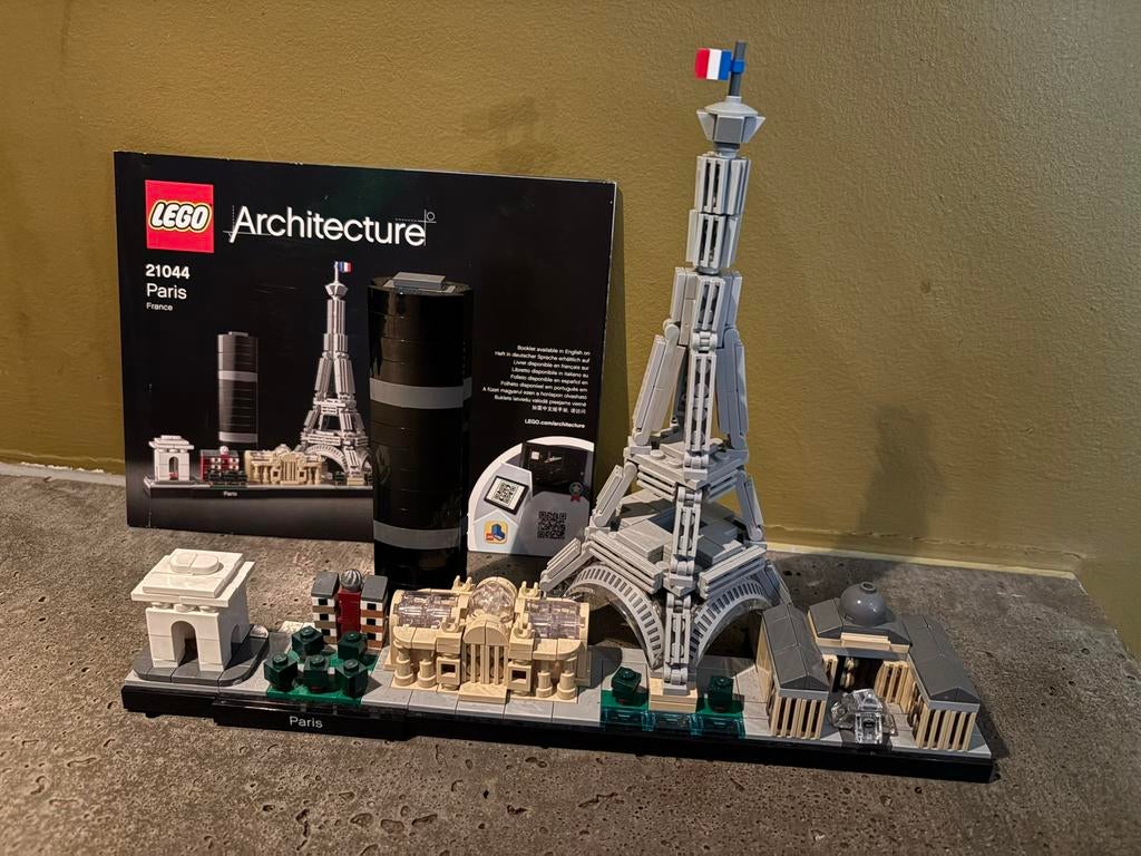 LEGO 21044 Paris Architecture compleet met boekje, Ophalen of Verzenden, Zo goed als nieuw