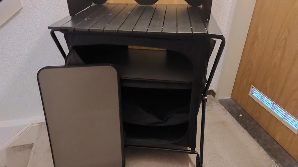 Opvouwbare kookkastje, Ophalen, Zo goed als nieuw, Campingkast