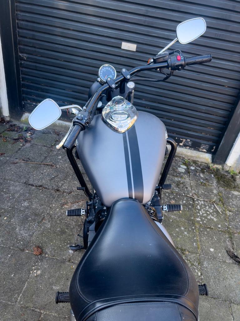 2014 Triumph Speedmaster | 12,068 KM - foto 2