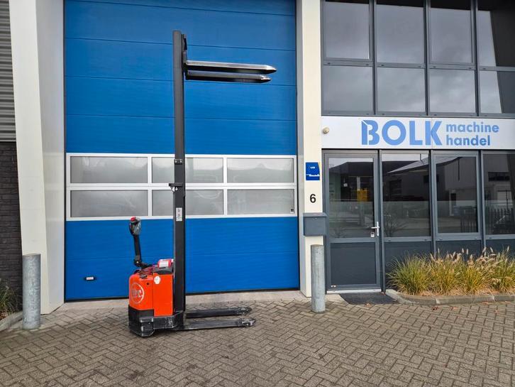 BT Stapelaar, Hoogheffer, Palletwagen 3,3M hoog zeer netjes!, Gebruikt, 100 liter of meer, Zweden, Ophalen of Verzenden