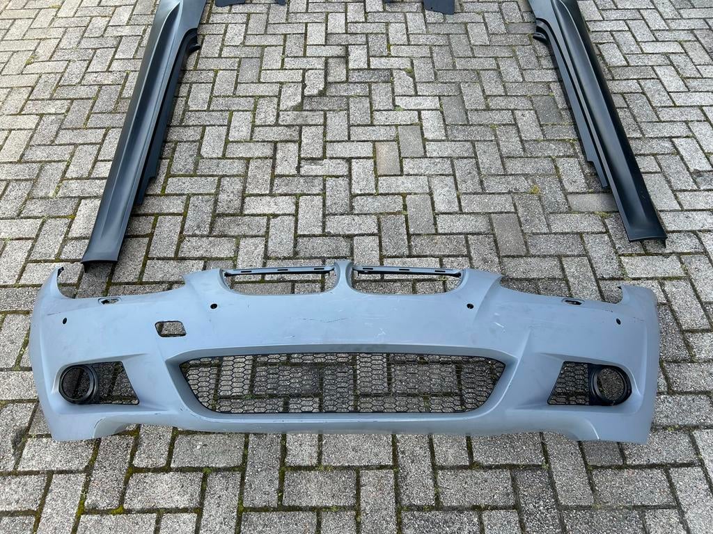 Bmw e90 pre facelift m pakket compleet!!, Ophalen of Verzenden, Voor, BMW, Bumper