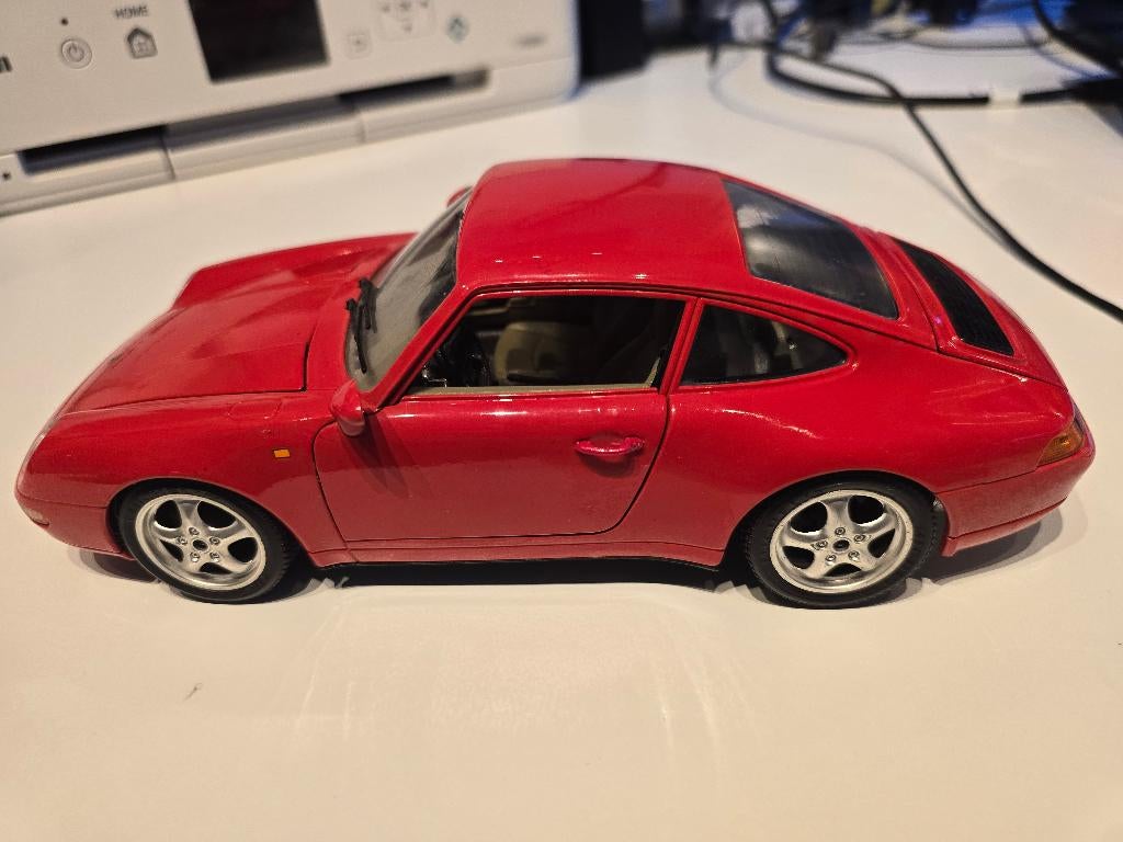 Porsche 911 type 993 1/18, Ophalen of Verzenden, Gebruikt, Auto, Bburago