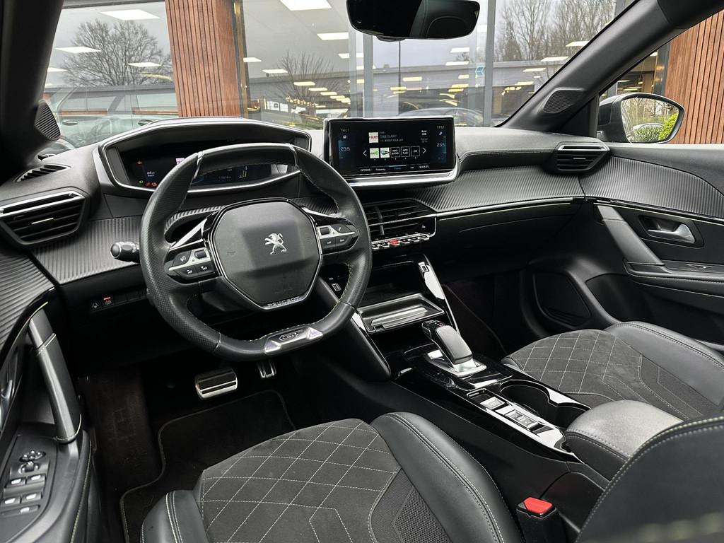 Peugeot e-208 EV GT Pack 50 kWh Panoramadak Stoelverw. Carpl, 136 pk, Gebruikt, 351 km, Zwart