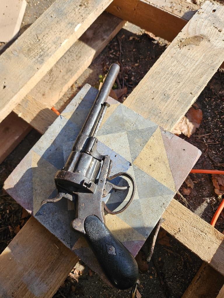 Antieke vrijgestelde 12mm penvuur revolver, Ophalen of Verzenden, Landmacht, Nederland