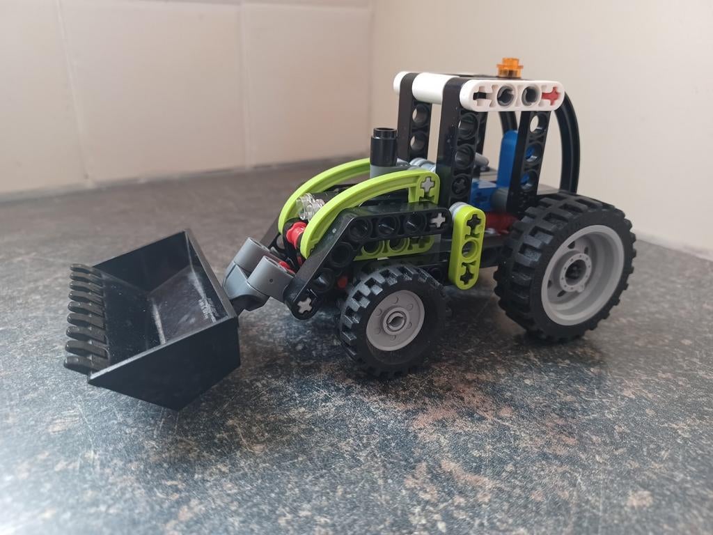 Lego technic 8260 tractor/motor 2in1, Lego, Compleet, Ophalen of Verzenden, Zo goed als nieuw