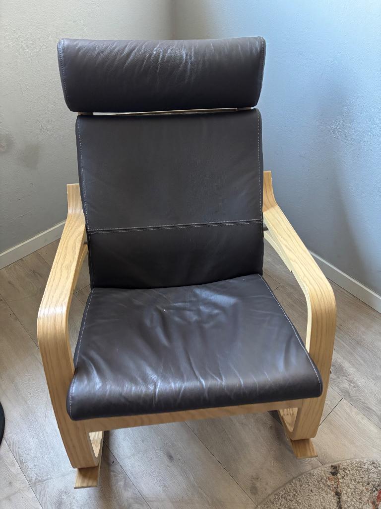 leer/hout ikea schommelstoel, Huis en Inrichting, Fauteuils, Ophalen, 75 tot 100 cm, Zo goed als nieuw, Modern
