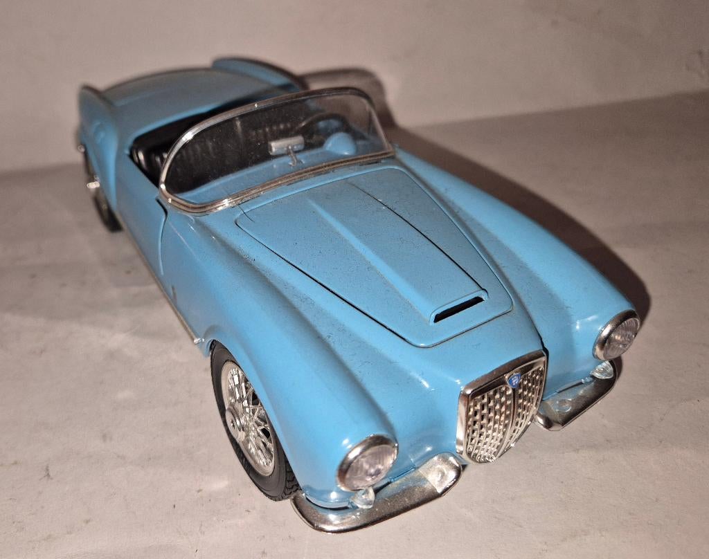 Lancia Aurelia 1955 Modelauto 1:18, Ophalen of Verzenden, Zo goed als nieuw, Auto, Bburago