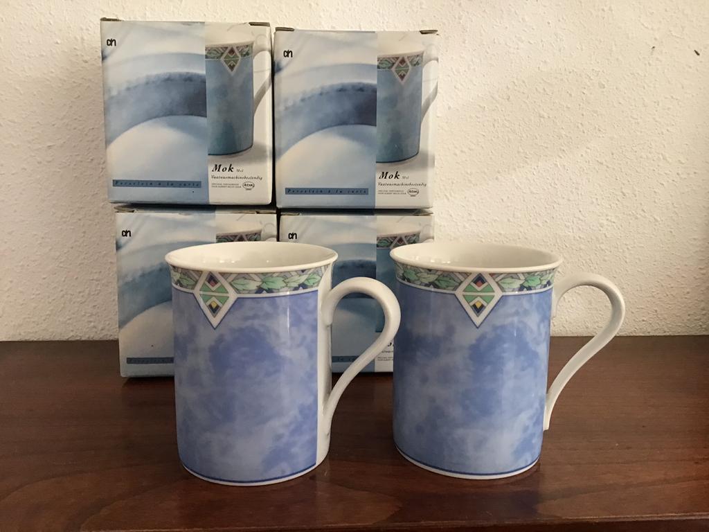 6 x mokken / bekers Arzberg.  AH., Ophalen of Verzenden, Zo goed als nieuw, Overige stijlen, Kop(pen) en/of Schotel(s)