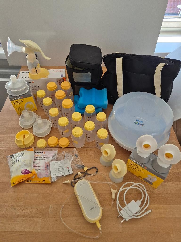 Medela Freestyle Flex elektrische kolf, zeer complete set, Ophalen, Gebruikt, Borstkolf