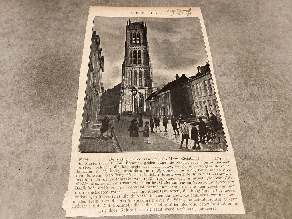 Zalt-Bommel.    De statige Toren van de Ned. Herv. Kerk 1927, Ophalen of Verzenden, 1920 tot 1940, Zuid-Holland
