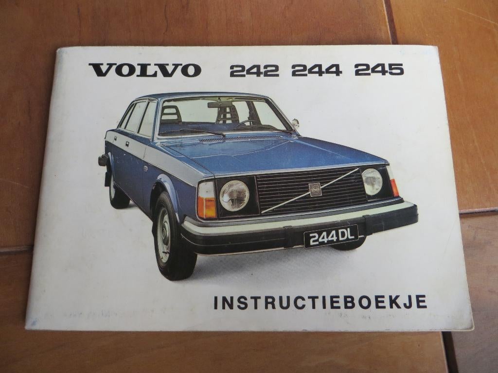 Instructieboek Volvo 242, Volvo 244, Volvo 245 1975 type 76, Ophalen of Verzenden