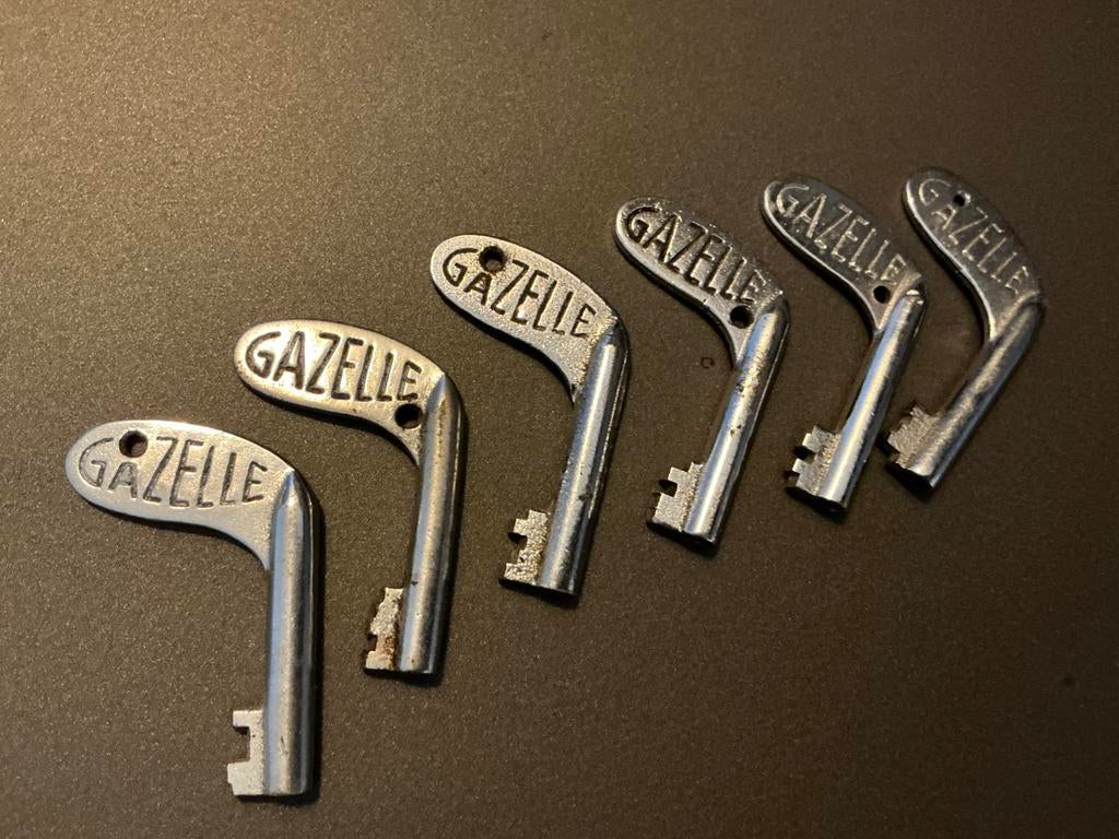 Oltimer GAZELLE fiets sleuteltjes., Fietsen en Brommers, Fietsonderdelen, Ophalen of Verzenden, Zo goed als nieuw