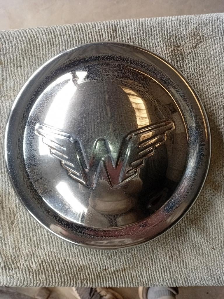 Wieldoppen warthburg, Ophalen of Verzenden, Gebruikt