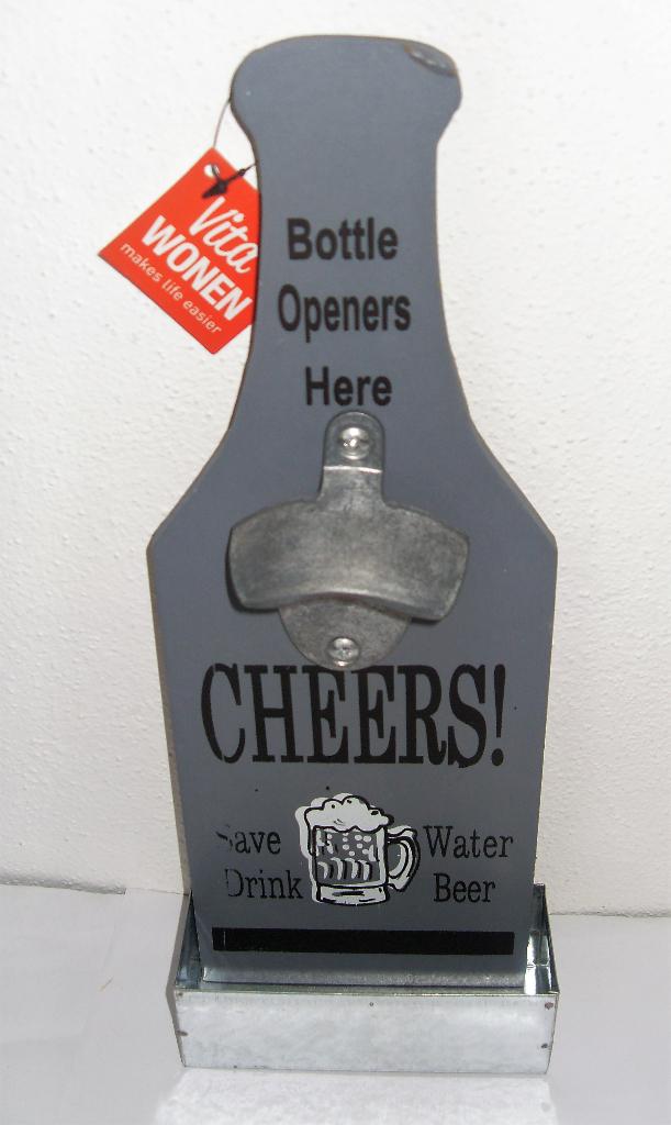 Wand Opener Flessenopener Man Cave Men Cave Bieropener, Ophalen of Verzenden, Zo goed als nieuw