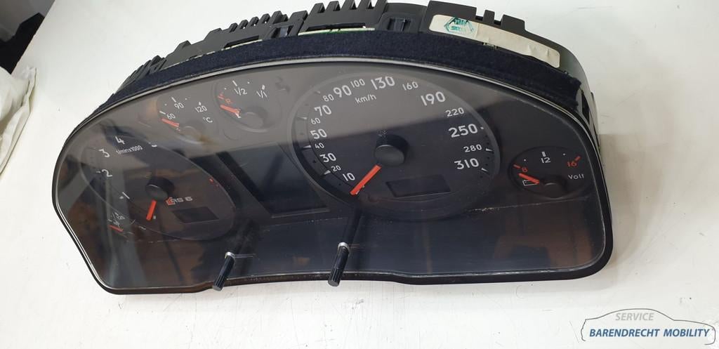 Kilometerteller RS6 C5 Audi tacho gauge 110080215 KMteller o, Gebruikt, AUDI AG, Auto-Union-Strasse 1
85045  Ingolstadt, DE, Kundenbetreuung@audi.de