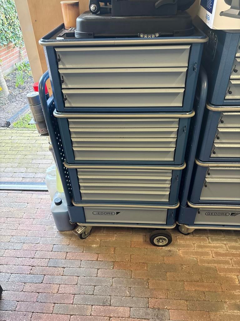 Gedore gereedschapswagen - deukvrij en originele lak, Doe-het-zelf en Verbouw, Gereedschapskisten, Ophalen, Zo goed als nieuw