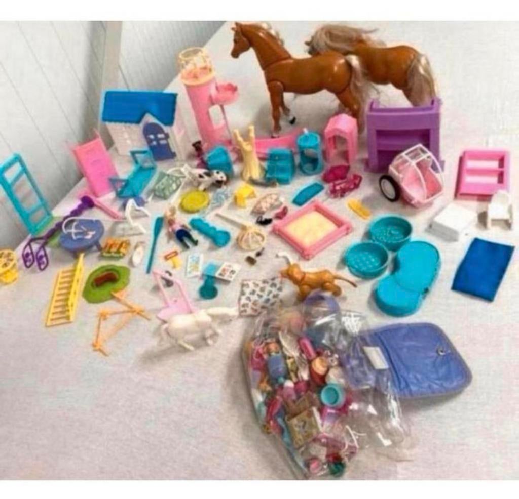 Partij oud vintage speelgoed, barbie cindy stacie mattel set, Ophalen of Verzenden, Zo goed als nieuw, H, H