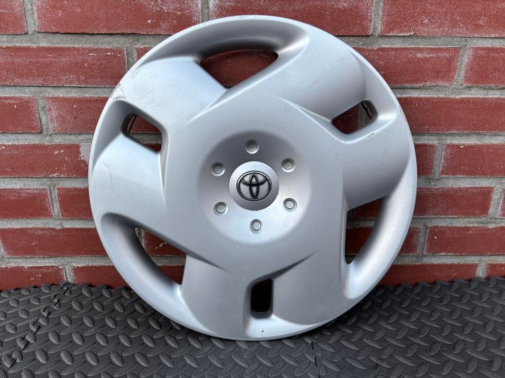 1 originele Toyota Corolla Verso wieldop 15 inch, Ophalen of Verzenden, Gebruikt