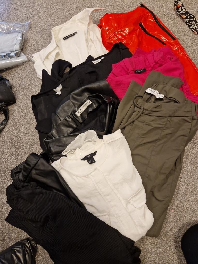 Kledingpakket dames XS, Ophalen of Verzenden, Zo goed als nieuw, Maat 34 (XS) of kleiner