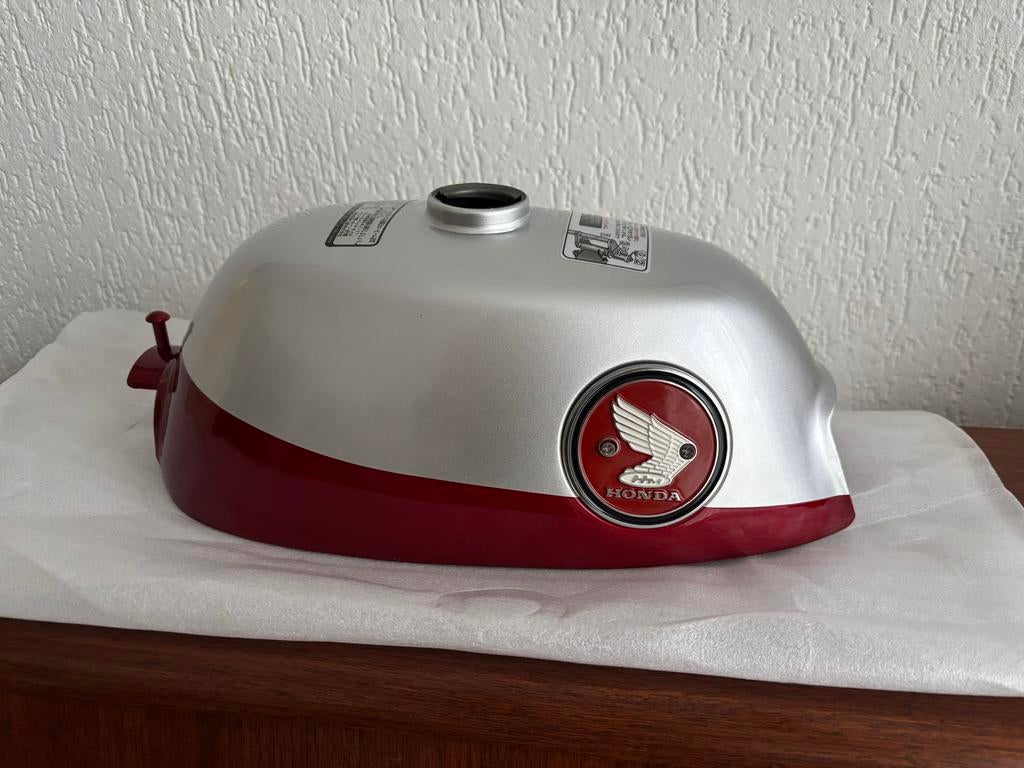 Honda Monkey Z50A tank (dax st50 ss50 cz100), Fietsen en Brommers, Brommeronderdelen | Oldtimers, Verzenden, Gebruikt, Tank, Overige merken