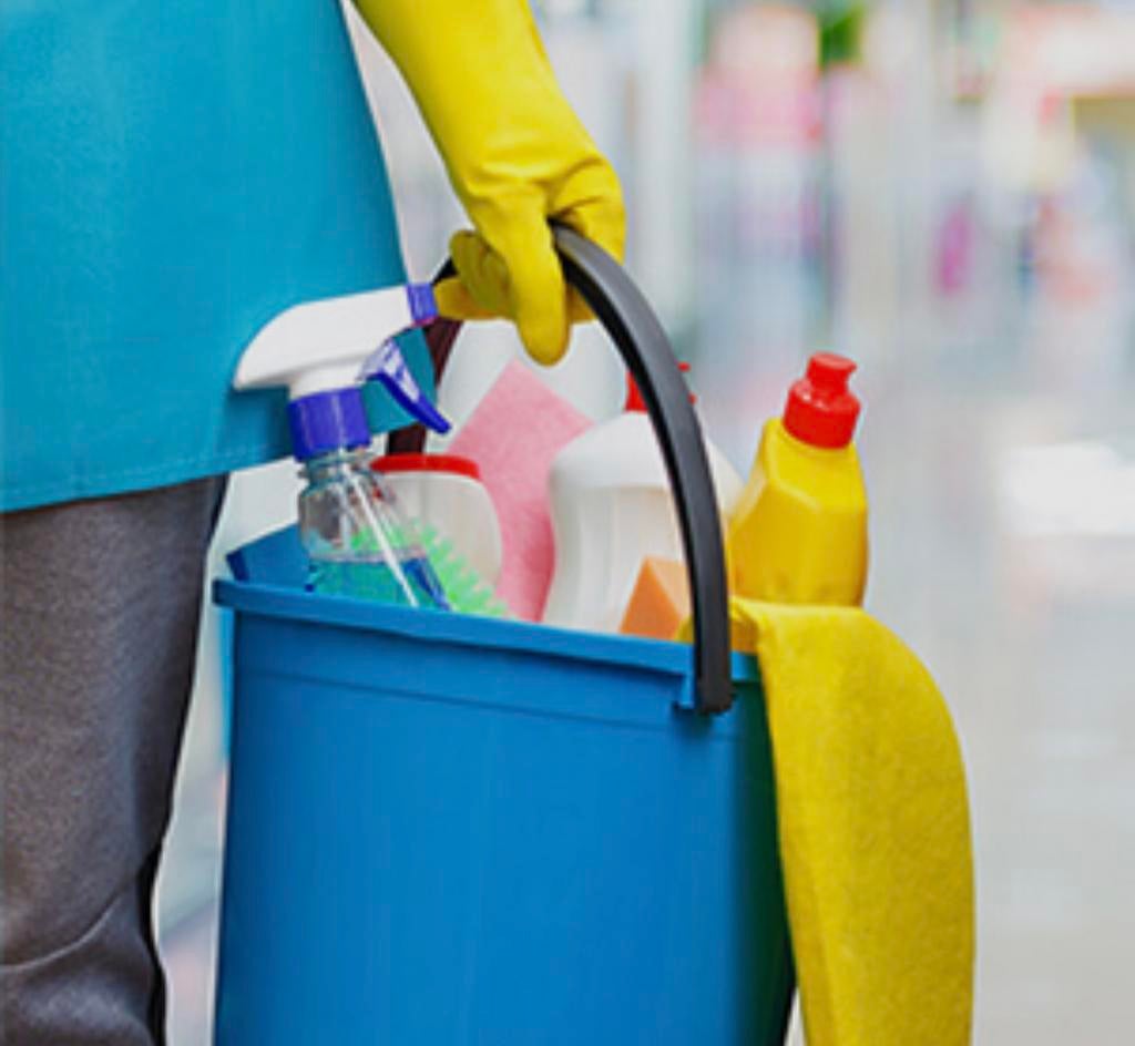 Schoonmaakster beschikbaar – Shaimaa (28 jaar), 33 - 40 uur, Overige niveaus, Vanaf 10 jaar, Overige vormen