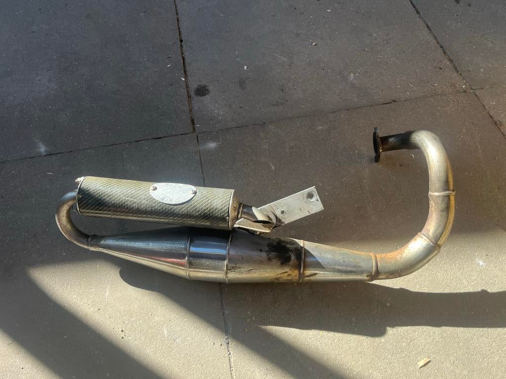 Leovince ZX uitlaat Peugeot verticaal, Ophalen of Verzenden, Gebruikt, Uitlaat, Overige merken