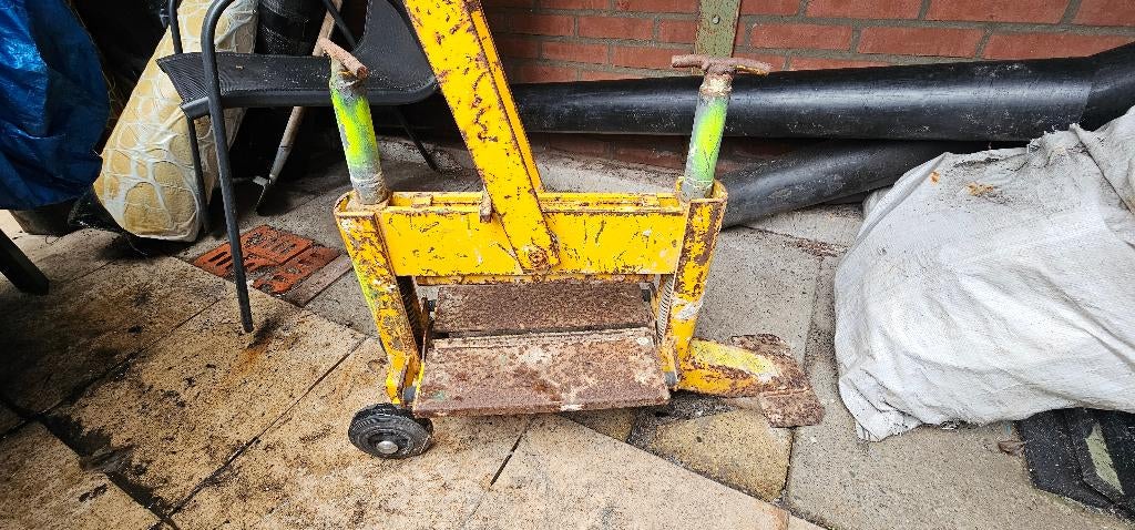 lijmblokken knipper steenknipper, Doe-het-zelf en Verbouw, Metselstenen, Ophalen, Gebruikt, Kalkzandstenen