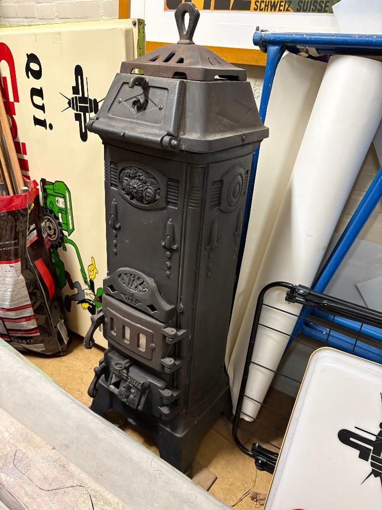 Gietijzeren potkachel, Ophalen, Gebruikt, Houtkachel, Vrijstaand