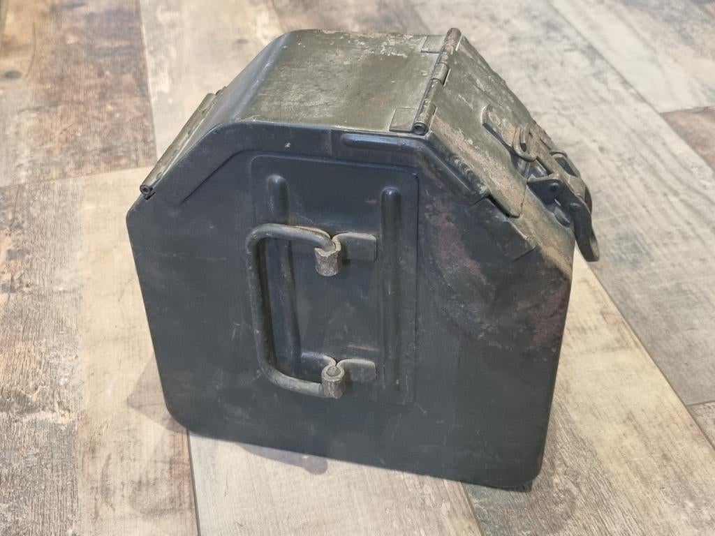 Duits WOII patronenkasten 36 voor voertuigen 1940, Ophalen of Verzenden, Duitsland