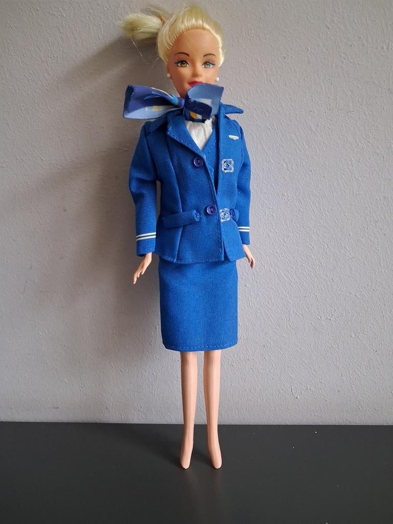 Barbie pop stewardess klm, Ophalen of Verzenden, Zo goed als nieuw, Barbie