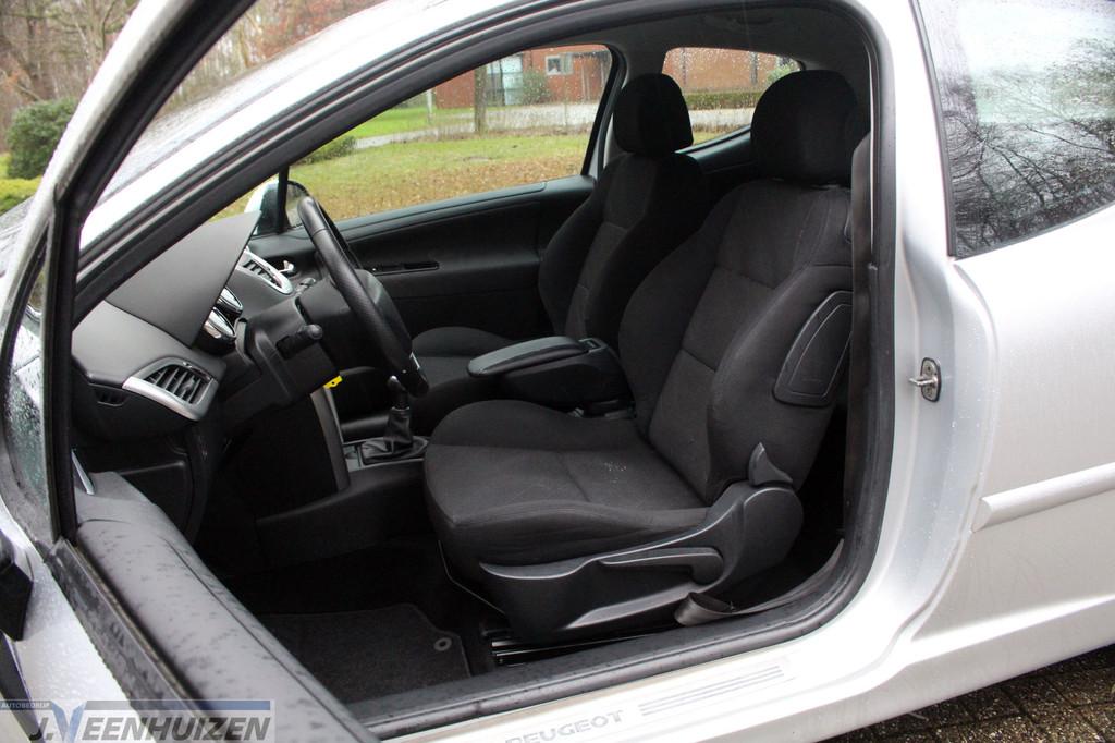 Peugeot 207 1.6 VTi XS Pack | 2007 | Clima | 16-inch LMV | N, Voorwielaandrijving, Stof, Gebruikt, Elektrische ramen
