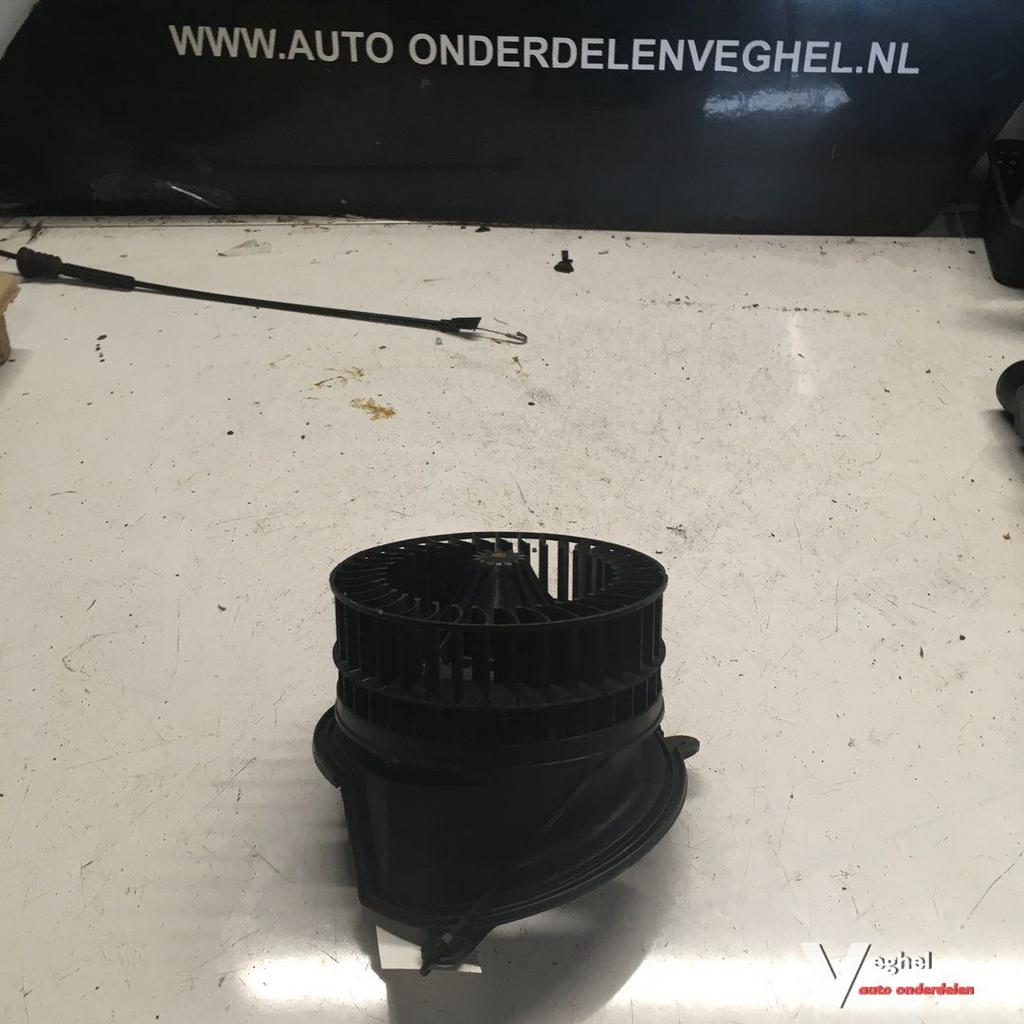 Mercedes W201 1985 1600045      Kachelmotor, Gebruikt, -, -, Ophalen of Verzenden