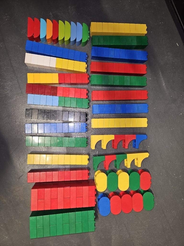 Duplo 250 blokjes verschillende, Kinderen en Baby's, Speelgoed | Duplo en Lego, Ophalen, Zo goed als nieuw, Complete set, Duplo