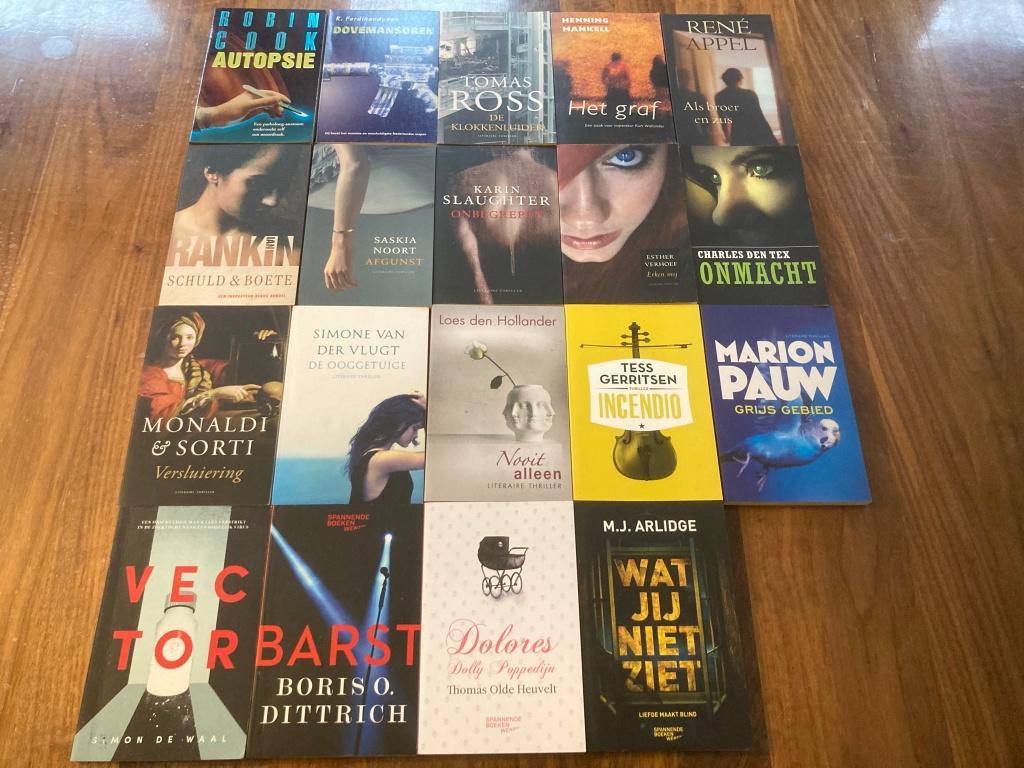 Spannende boeken reeks set 19 stuks thrillers detectives!, Boeken, Ophalen of Verzenden, Zo goed als nieuw, Diverse auteurs