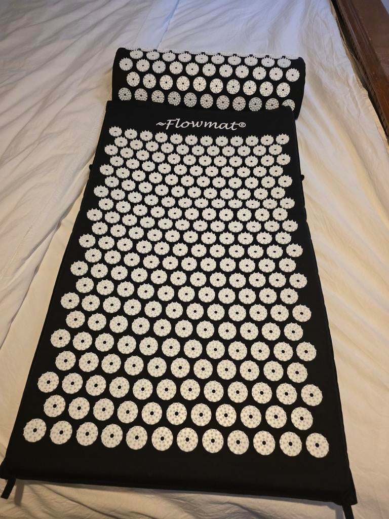 Flow mat/spijkermat/accupressuur mat met kussen, Ophalen of Verzenden, Zo goed als nieuw, Massagestoel of Kussen