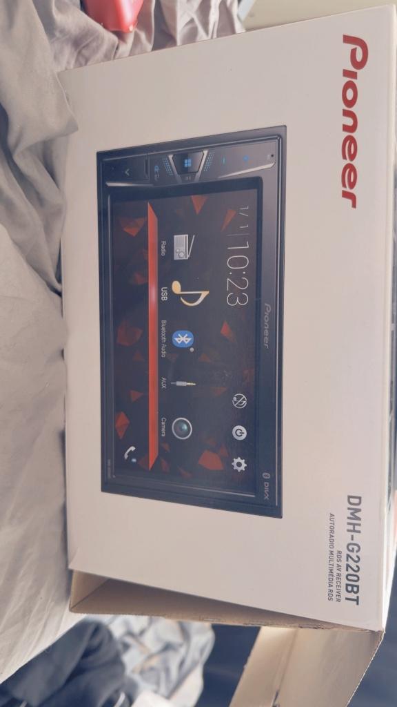 Radio bluetooth, Ophalen of Verzenden, Zo goed als nieuw