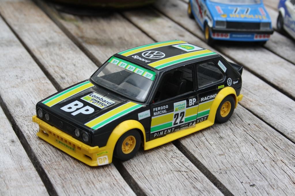 VW Golf GTI 1:24, Hobby en Vrije tijd, Modelauto's | 1:24, Ophalen of Verzenden, Gebruikt, Auto, Bburago