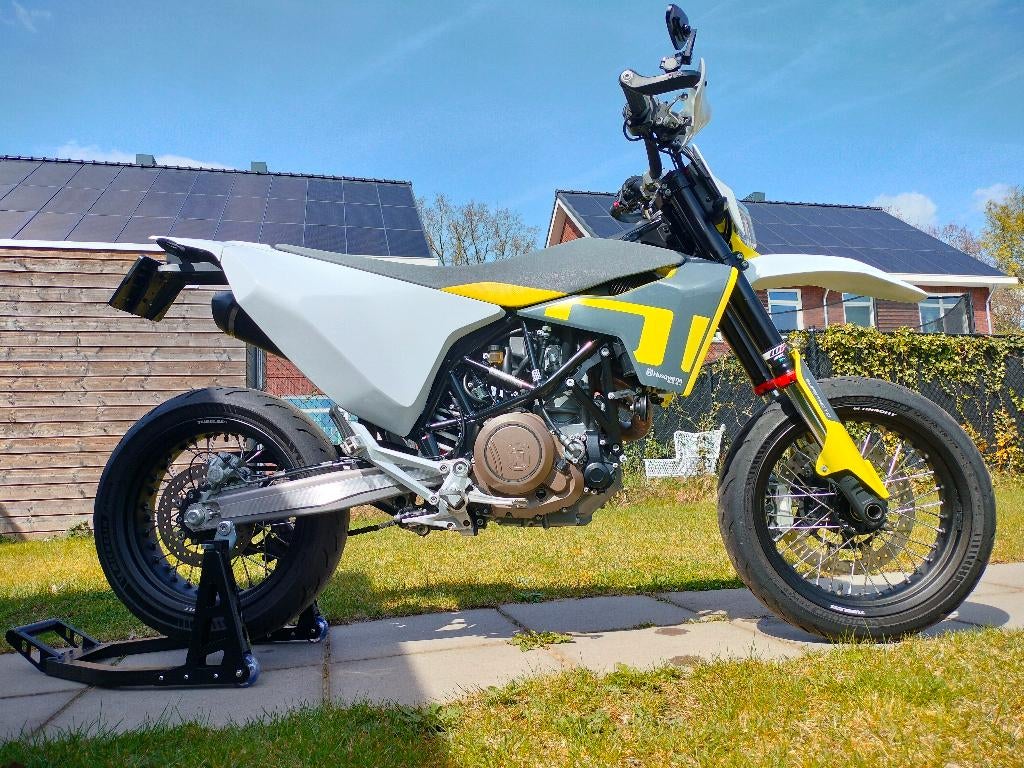 Husqvarna 701 Supermoto, Motoren, Motoren | Husqvarna, Particulier, SuperMoto, 1 cilinder, ABS, Handvatverwarming, Quickshifter