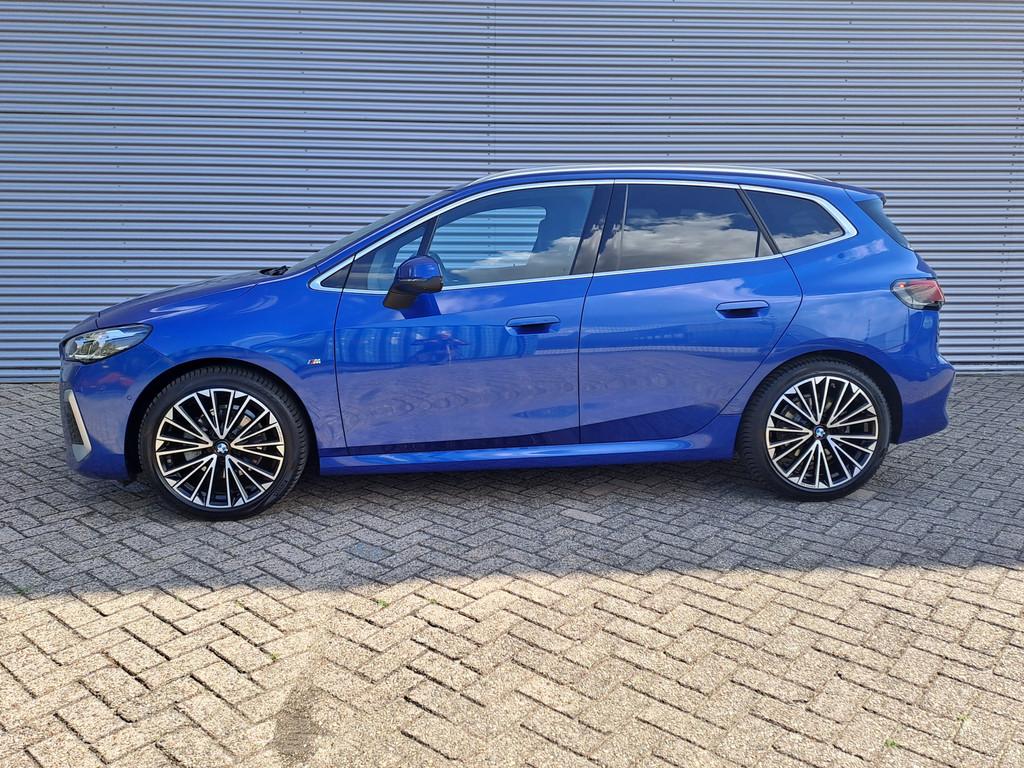 BMW 2 Serie Active Tourer 220i AUTOMAAT | Sensoren | Navigat, 12 maanden, Gebruikt, Euro 6, Blauw